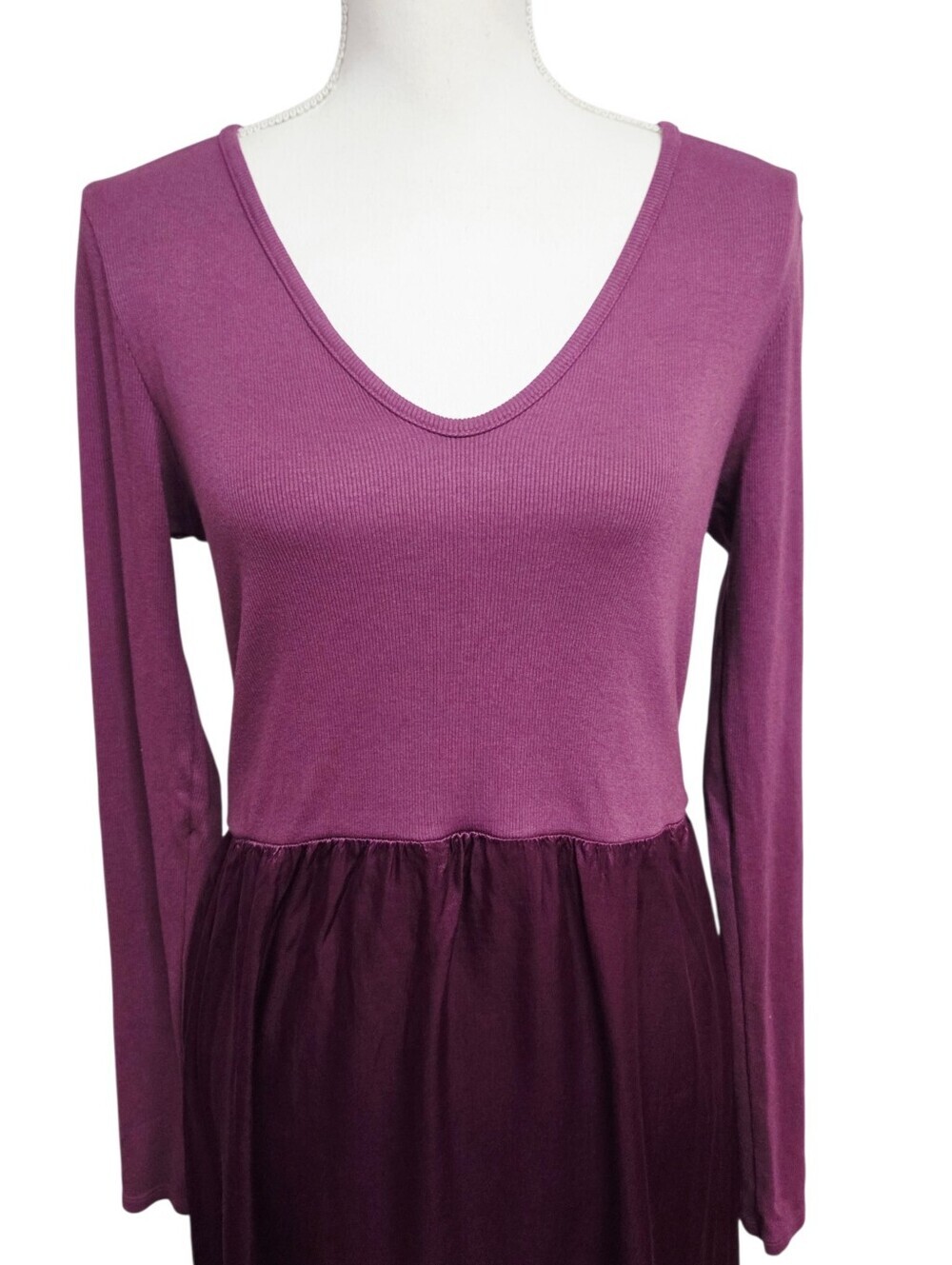 Michael Stars Sutton V-Neck Mixed Media Midi Dress Beetroot Medium NWT - Picture 3 of 9